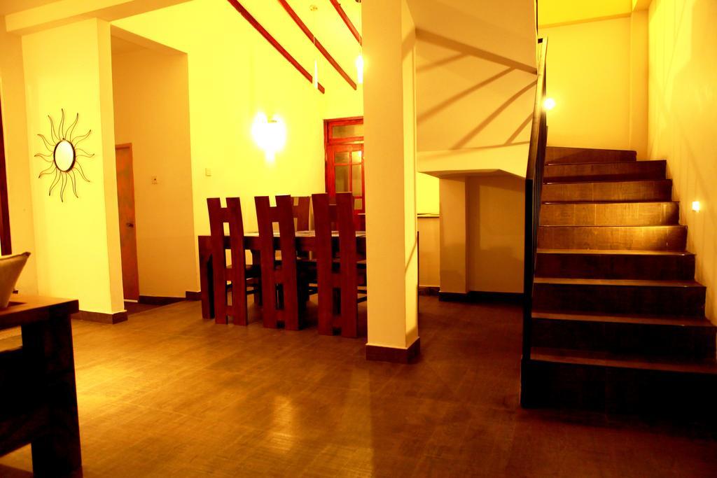הוילה קיריבת'גודה Oak Residencies חדר תמונה