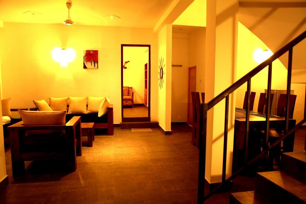 הוילה קיריבת'גודה Oak Residencies חדר תמונה